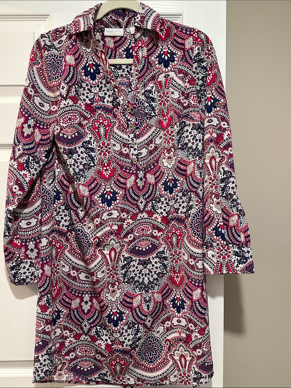 New York & Company Red, Navy & White Paisley Shirt Dress